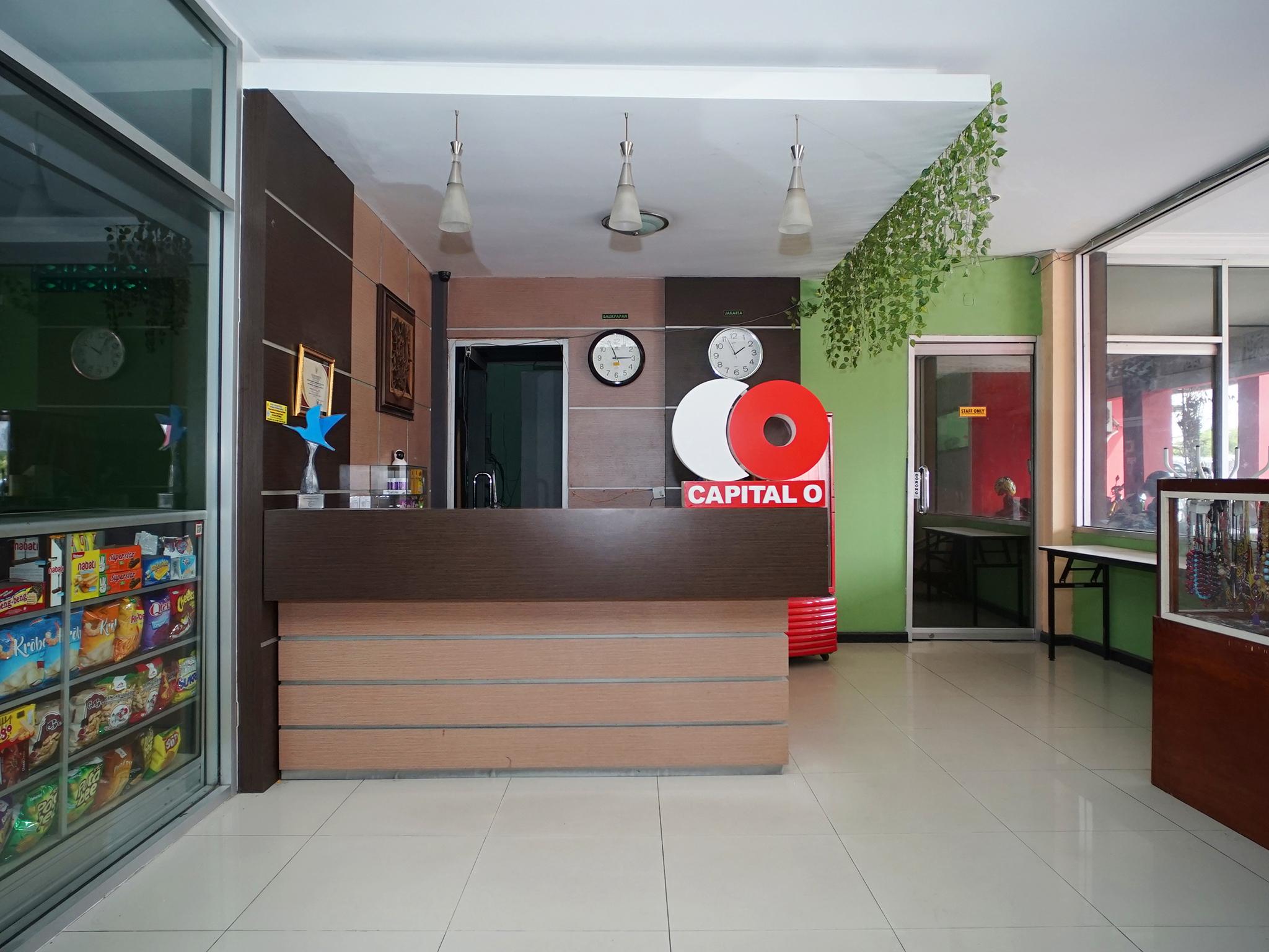 Capital O 2885 Hemra Hotel Balikpapan  Luaran gambar